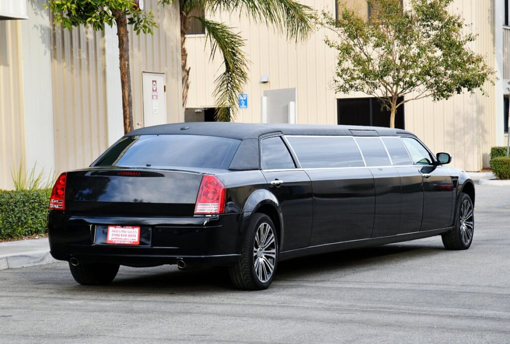 Rent a limo in Dubai