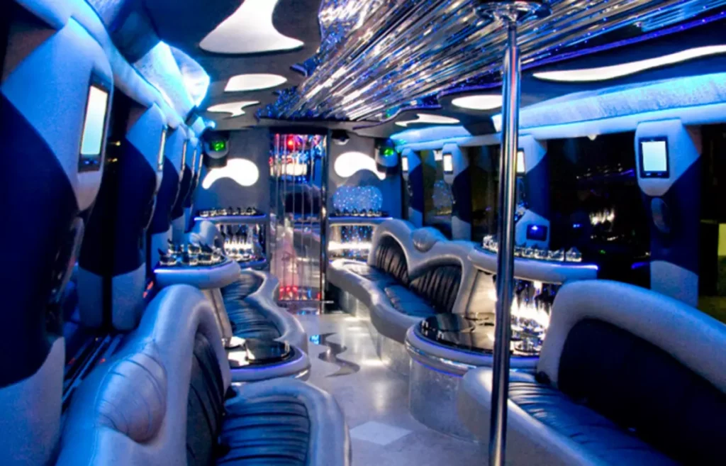 stretch limousine dubai